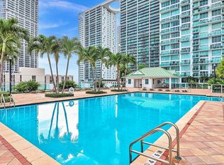 31 SE 5th St, Miami, FL 33131