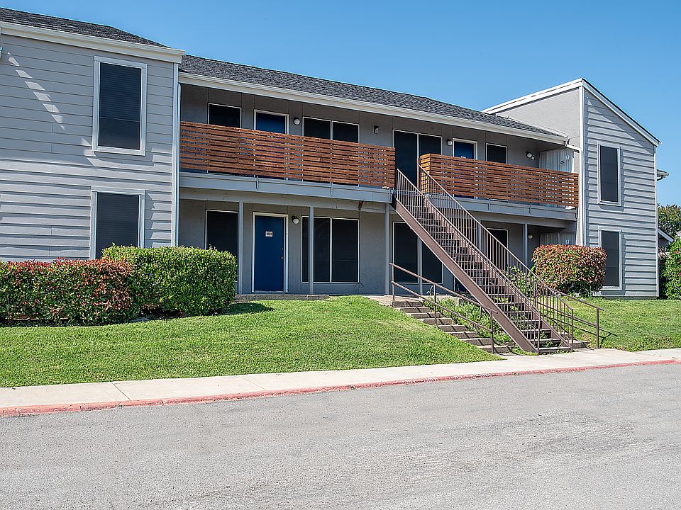 Maxton West Apartment Homes 3203 W Walnut Hill Ln Irving TX Zillow