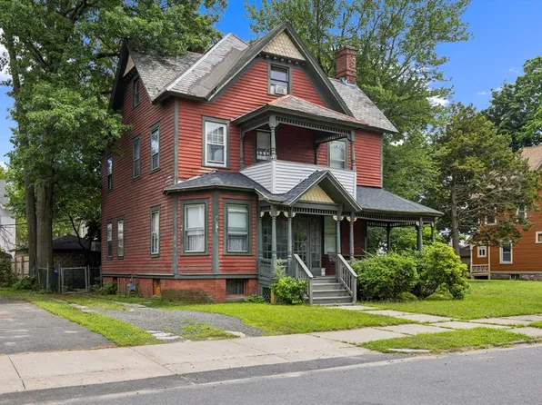 86 Amherst St, Springfield, MA 01109