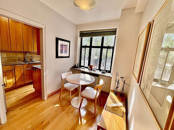 3rd image of 166 E 96th St APT 3B