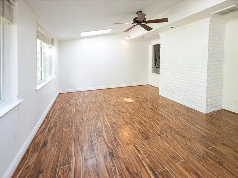 7546 Maple Tree Dr — Photo 28