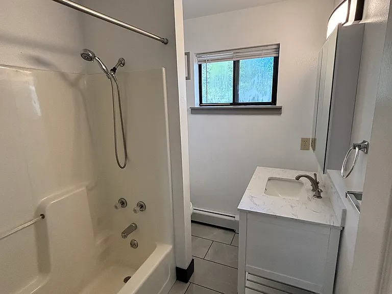 920 W Main St #C — Photo 3