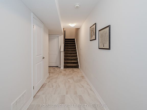4th image of 115 S Creek Dr #2B