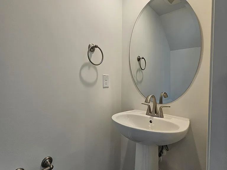 1236 S Person St #101 — Photo 9