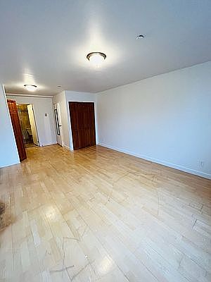 3rd image of 606 9th Ave #6