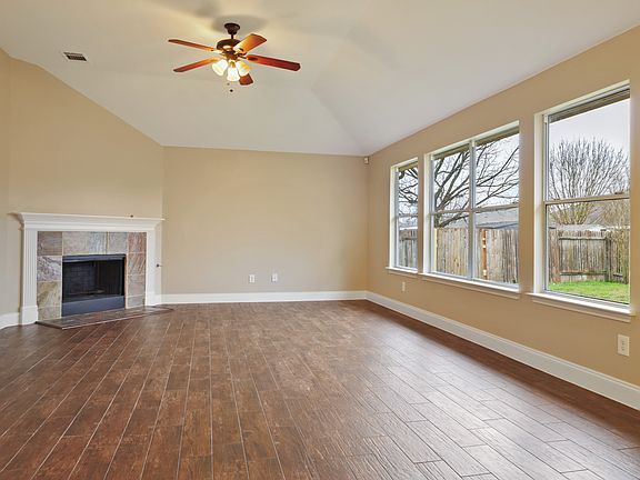 3rd image of 1513 Hollyhock Ct