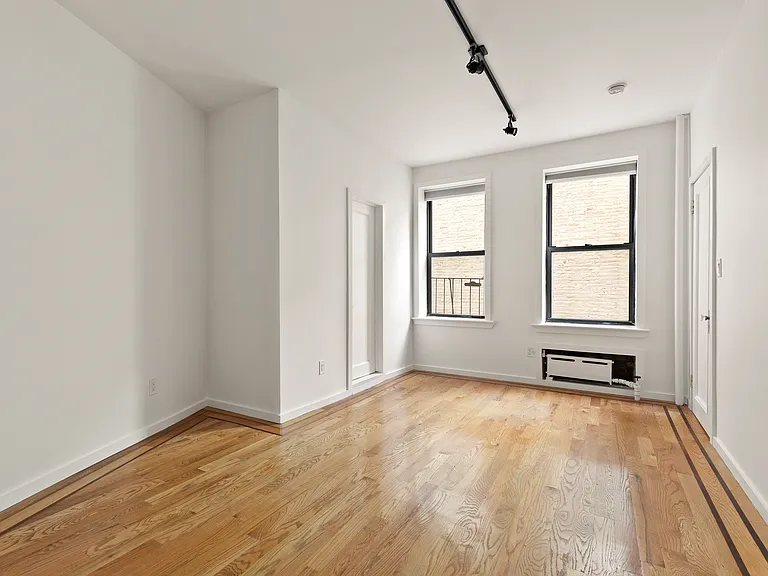 400 Lincoln Pl #2F — Photo 3