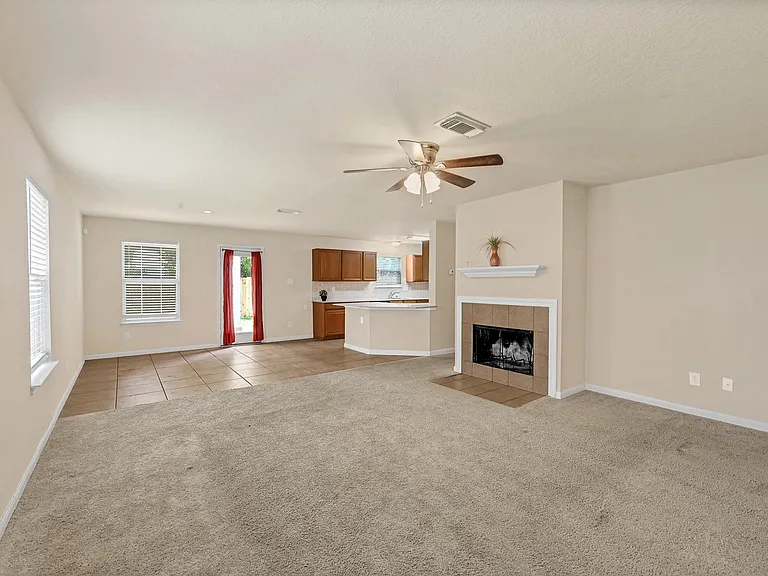 7507 Cypress Edge Dr — Photo 3