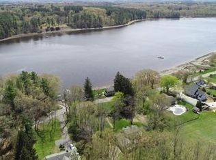 23 Pleasant Valley Rd, Amesbury, MA 01913