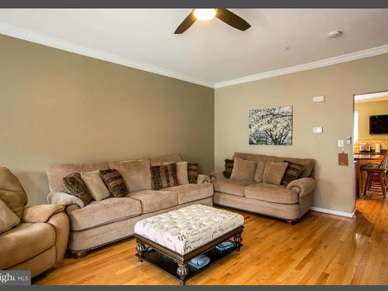 8130 Mallard Shore Dr — Photo 14