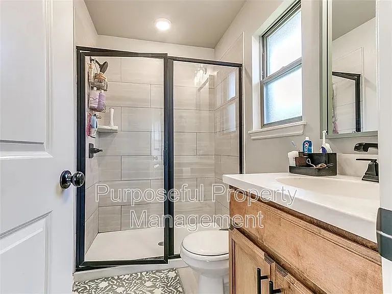 8701 Ricard Dr — Photo 15
