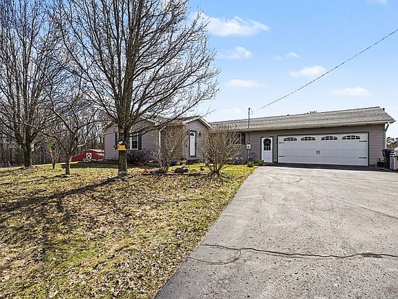 2nd image of 8392 Huff Rd