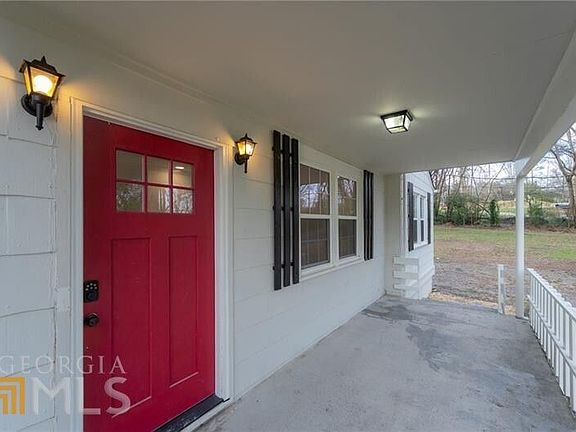 5th image of 141 Ayers Ave NE