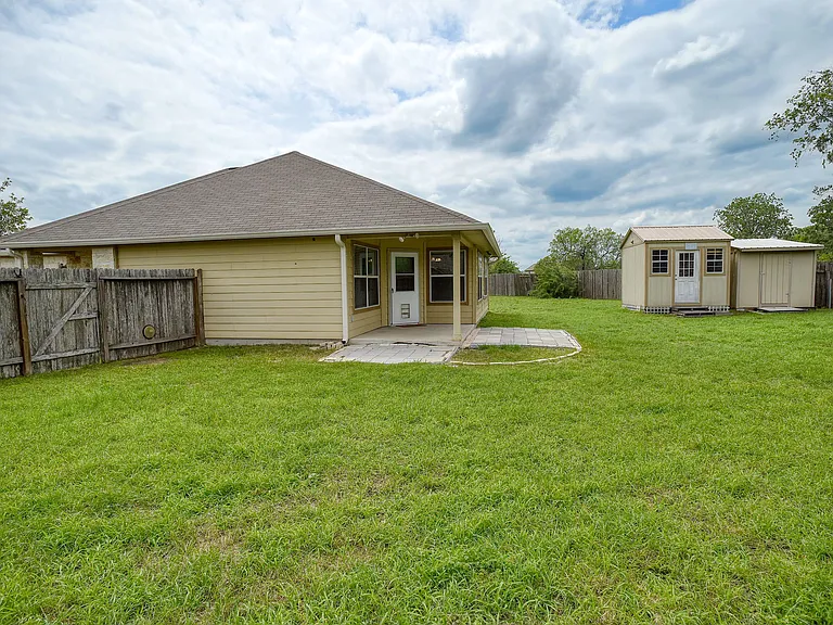 1320 Fern Ct — Photo 22