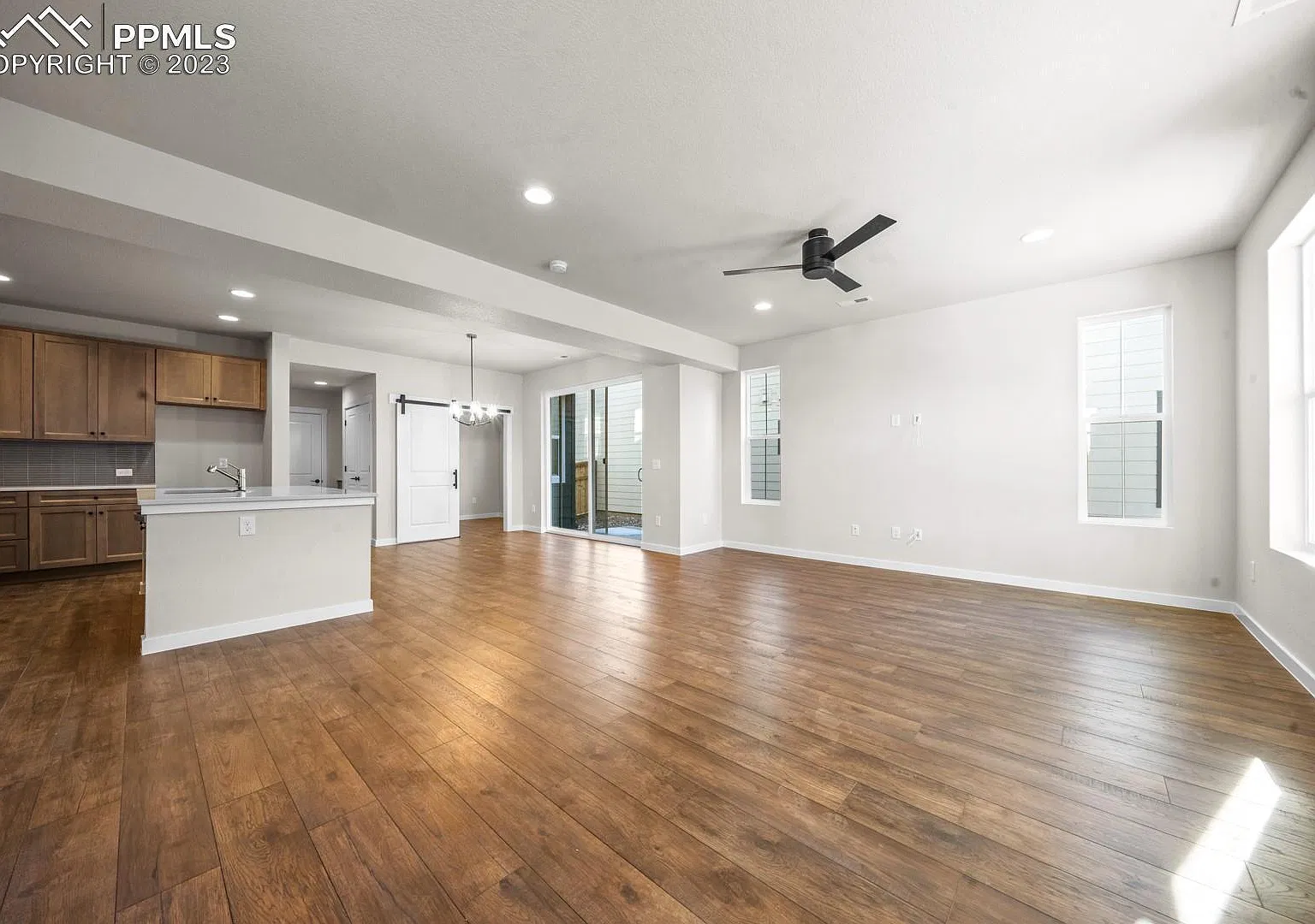 3166 Monteluna Grv — Photo 3