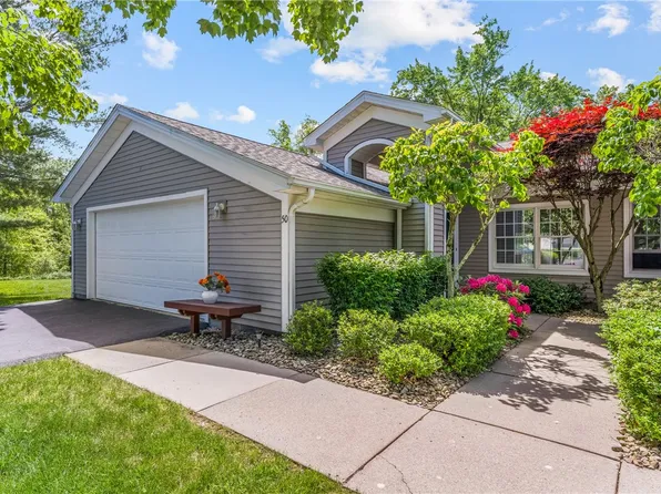 50 Golfwood Dr, Hermitage, PA 16148