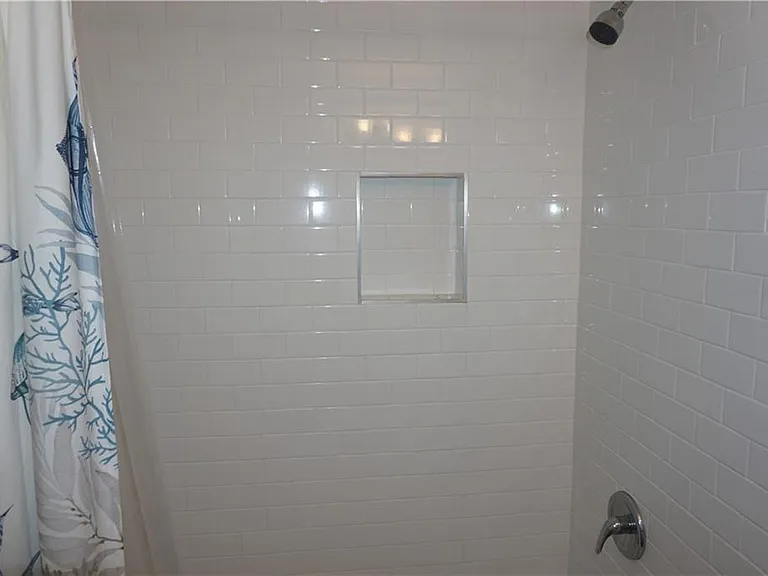 2163 Lilac Ln — Photo 14