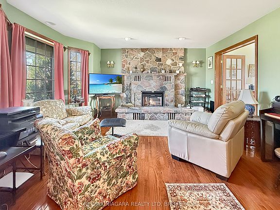 4th image of 430 Gorham Rd