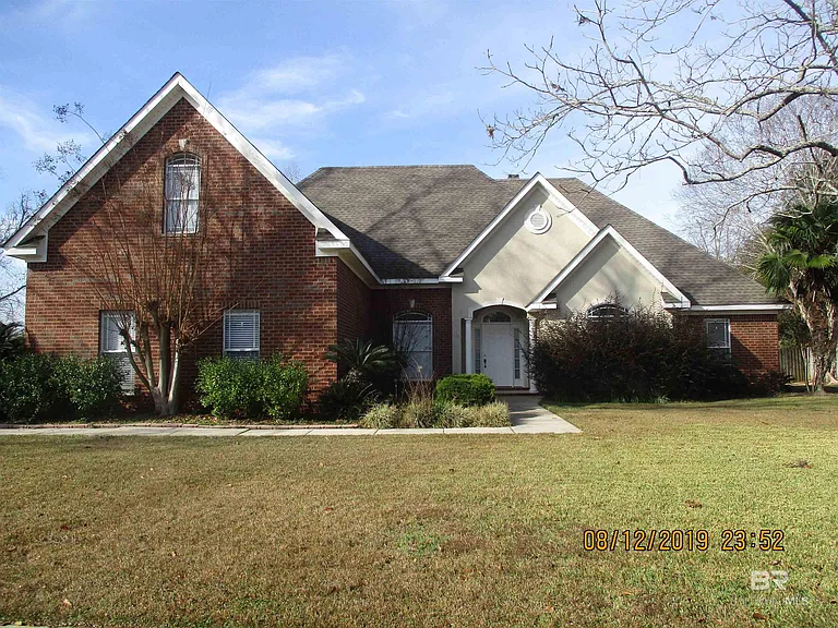 9153 Parliament Cir — Photo 2