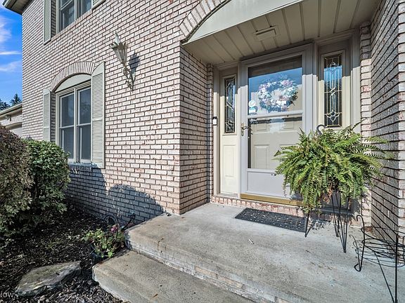 3rd image of 6874 Karen Dr