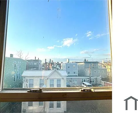 21 Marshfield St #3 — Photo 11