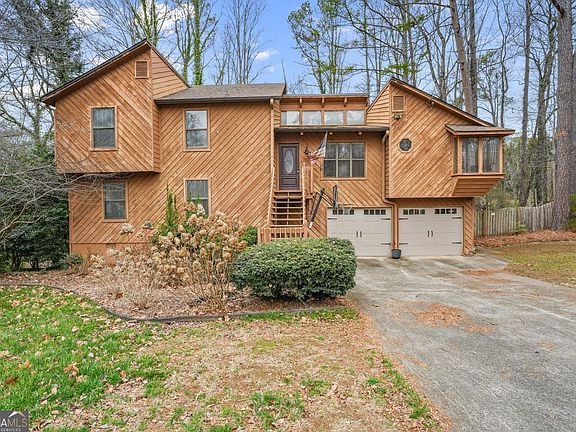 2nd image of 1185 Autumn Ridge Dr