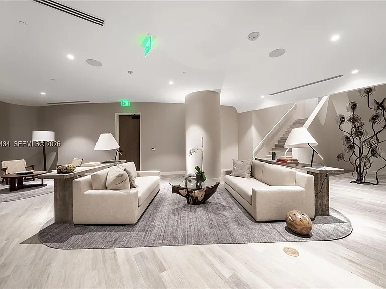 2811 S Bayshore Dr #5C — Photo 35