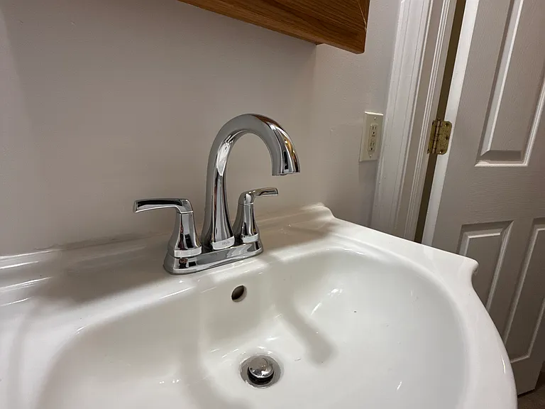725 Camilla Blvd — Photo 10