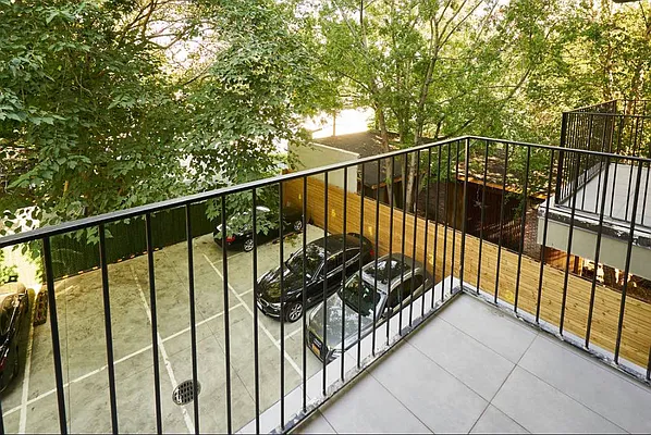 Rented by Lodger Corp | media 12