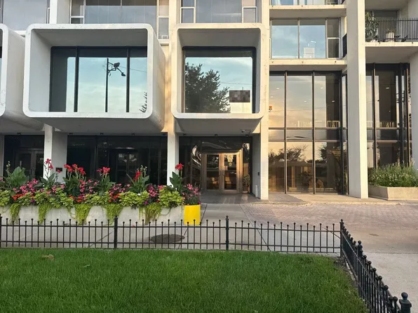 3200 N Lake Shore Dr APT 1605, Chicago, IL 60657