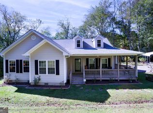 99 Chatuge Hills Dr, Hayesville, NC 28904