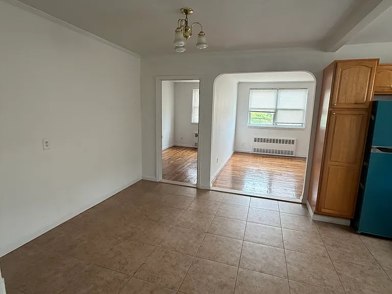2550 Cropsey Ave #2B — Photo 3