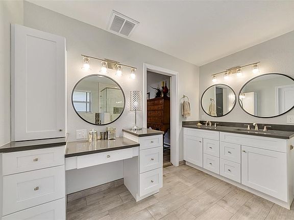 3rd image of 3328 Bandolino Ln
