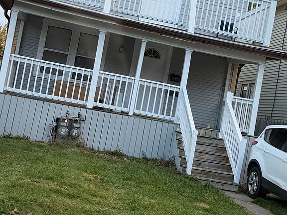 2nd image of 115 Newfield St