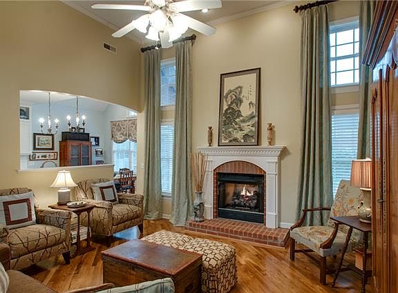 5th image of 4120 Chancellor Dr