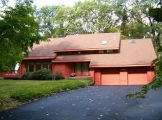 60 Woods End Rd, Morris Plains, NJ 07950