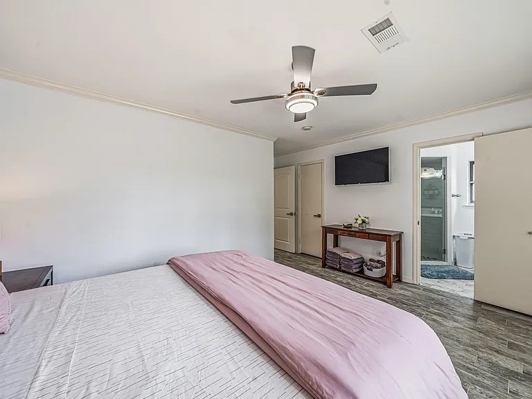 8426 Edgemoor Dr — Photo 19