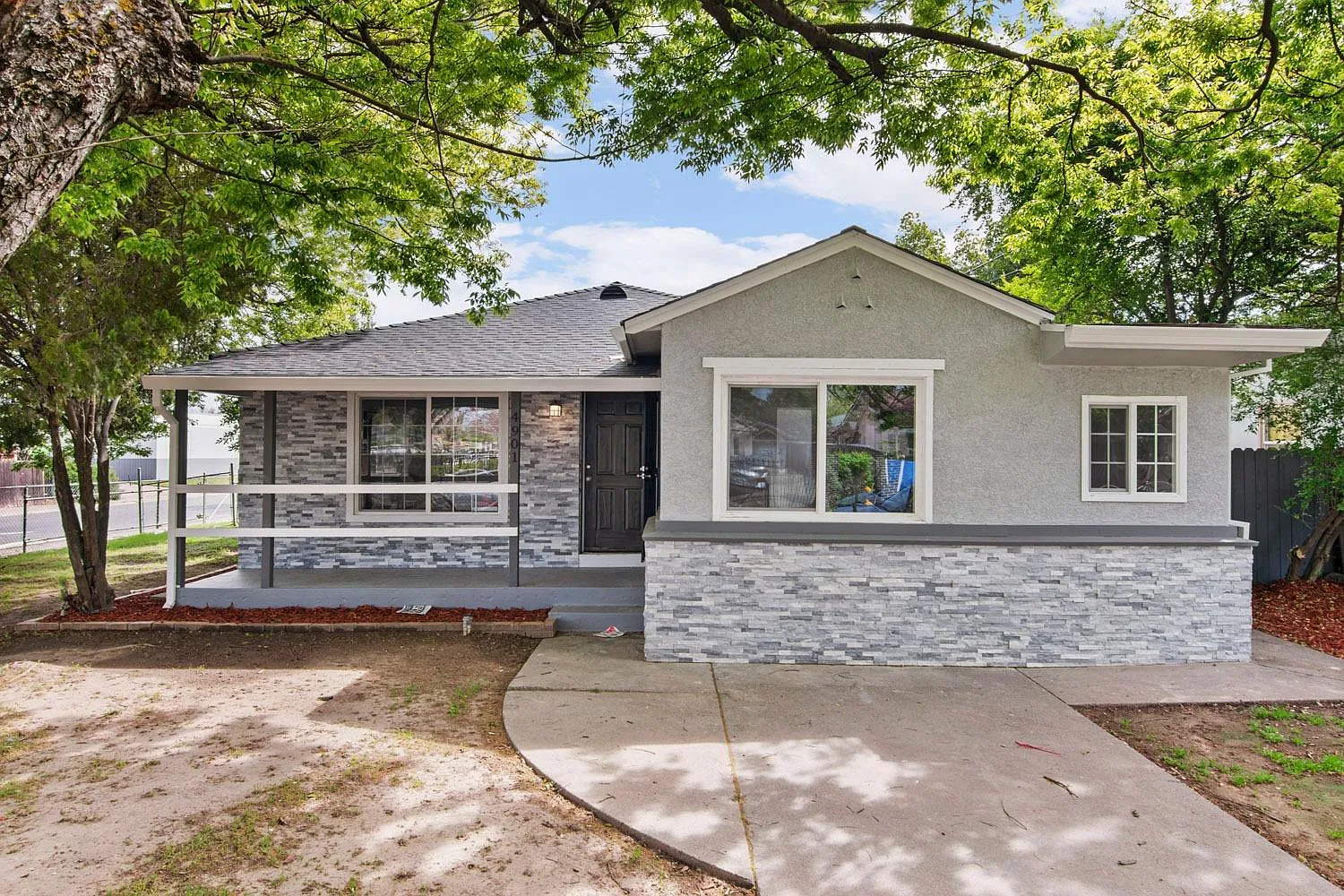 4901 49th St photo 1