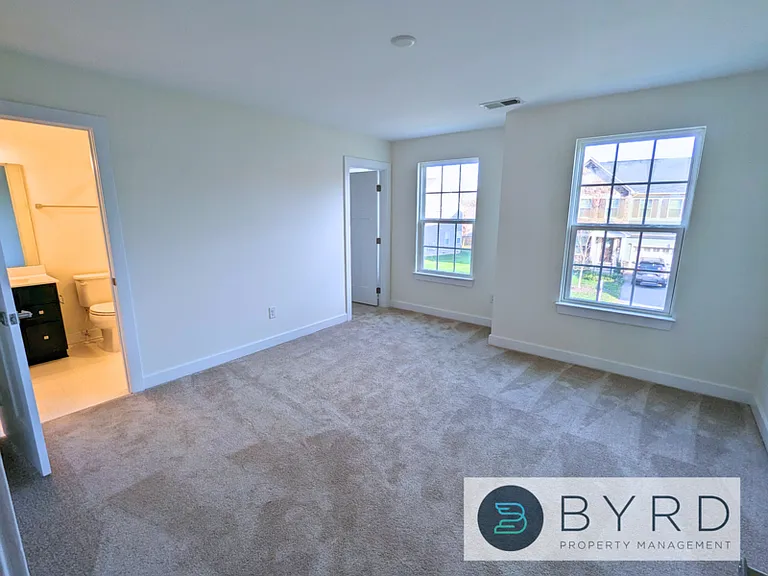 15700 Cambria Cove Blvd — Photo 28