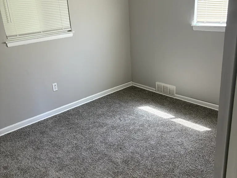 21622 Santa Clara Ave — Photo 7