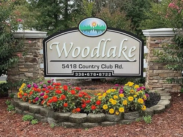 Woodlake (NC) — Photo 38