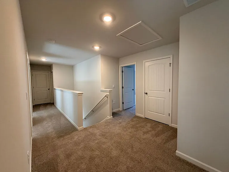 127 Biltmore Pl — Photo 10