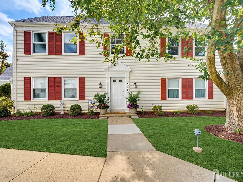 1st image of 526 N Terry Ln