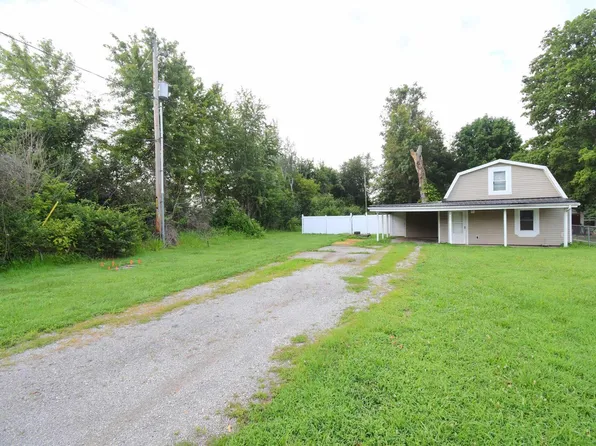 935 Airport Rd, Mount Vernon, IL 62864