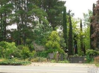 2398 Guerneville Rd, Santa Rosa, CA 95403