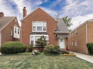 13582 Cedar Rd, University Heights, OH 44118