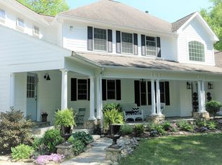 21 Forest Farm Dr, Roxbury, CT 06783