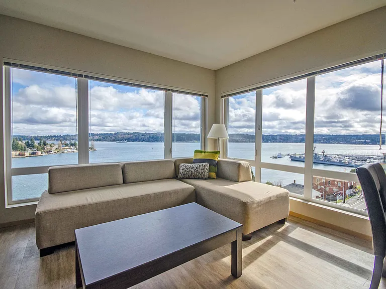 Spyglass Hill Apartments — Photo 27