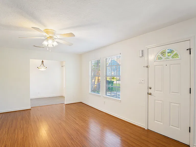 1253 Du Barry Ln — Photo 6