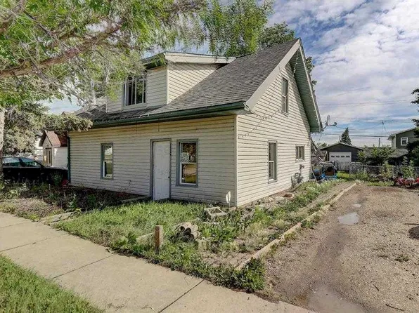 10009 W 99th St, Sexsmith, AB T0H 3C0